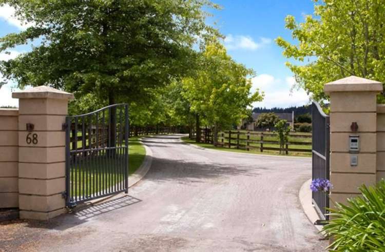 68 Porterfield Road Whitford_18