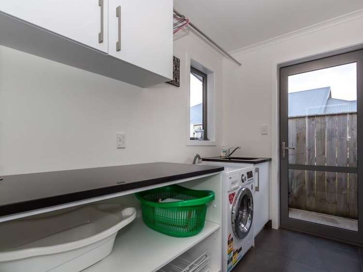 41 Liberty Grove Kelvin Grove_24