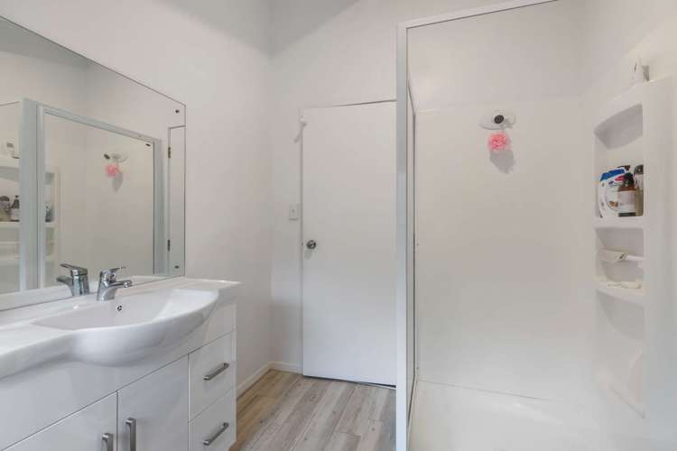 147k Glengarry Road Glen Eden_16