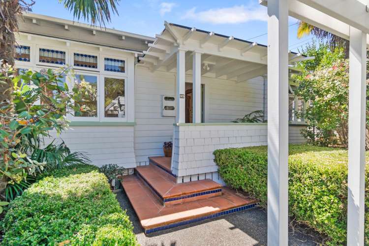 35 Ellerton Road Mt Eden_18