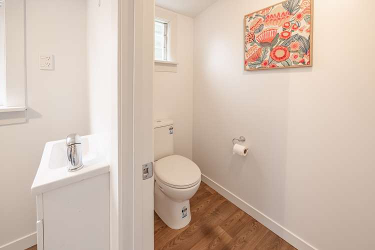 35 Crown Street North East Valley_18