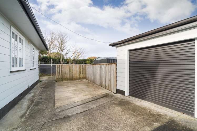 15B Wikiriwhi Crescent Awapuni_13