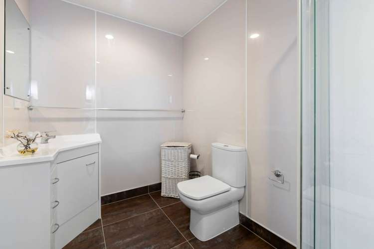 31 Clark Road Pahurehure_16