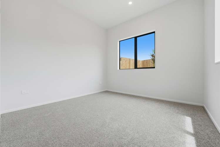8/20 Melia Place Stanmore Bay_14