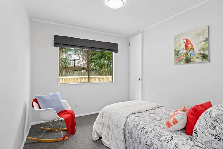 8 Bogle Grove Stokes Valley_14