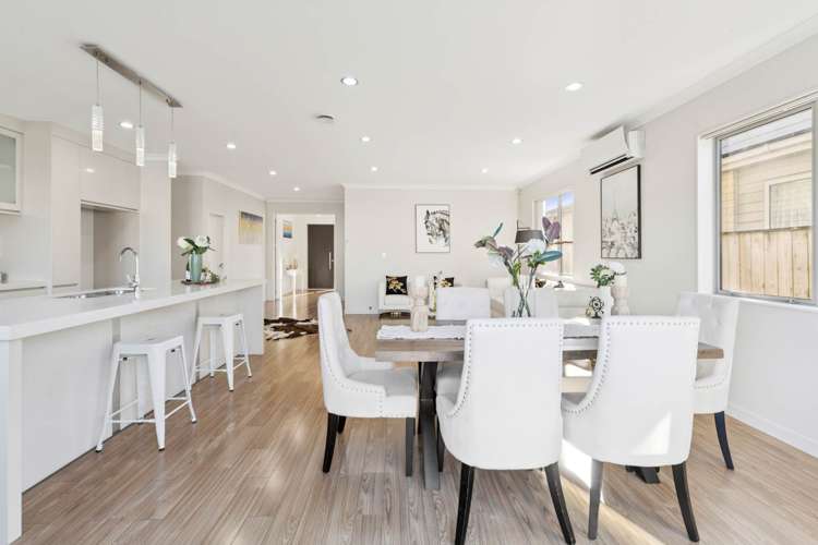 8 Castlederg Drive Flat Bush_4