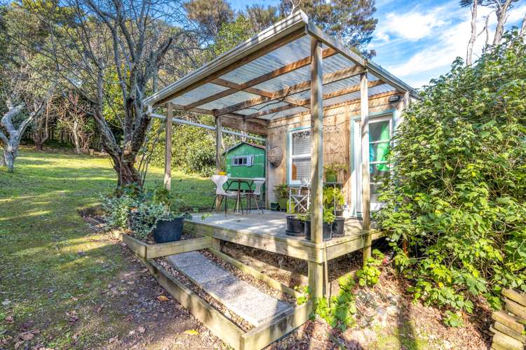 53 Whakarite Road Ostend_19