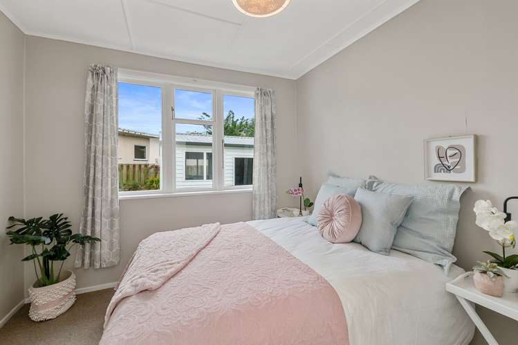 3 Moa Road Raumati Beach_15