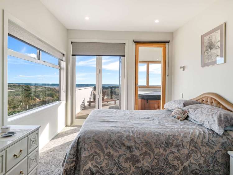 5 Somerset Grove Waitarere Beach_15