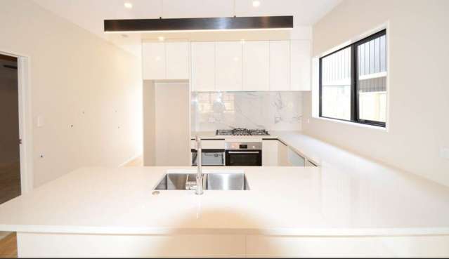 8A Christella Street Flat Bush_4