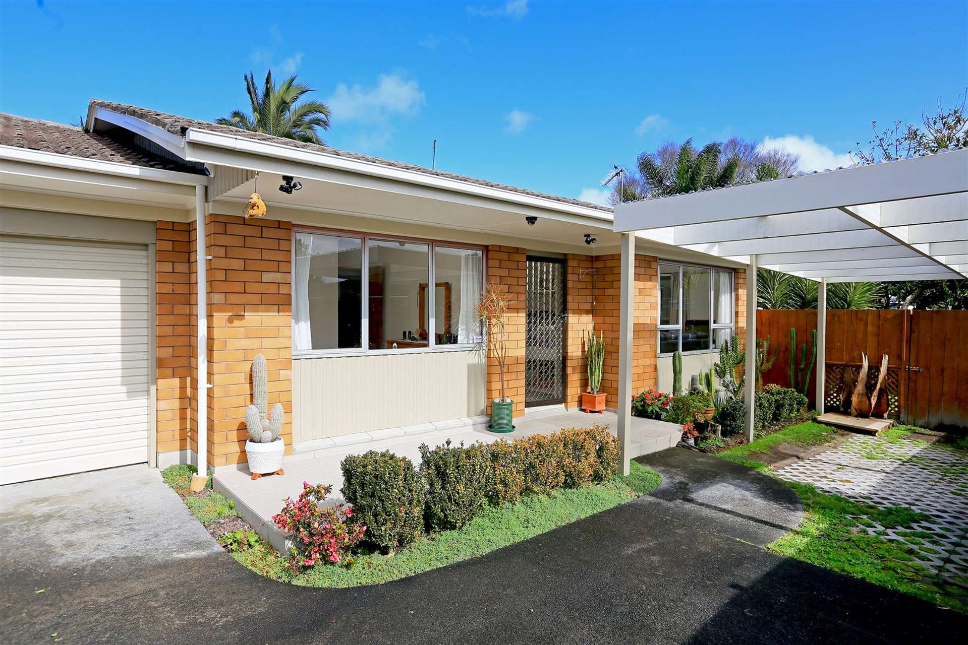 2/3 Papatahi Place Henderson_0