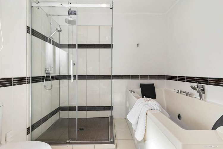 53 Riverton Drive Randwick Park_13