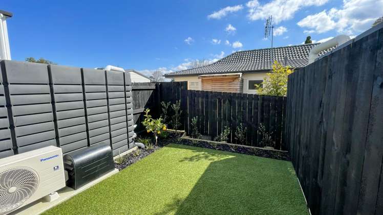 5/3 Fairdale Place Birkdale_11