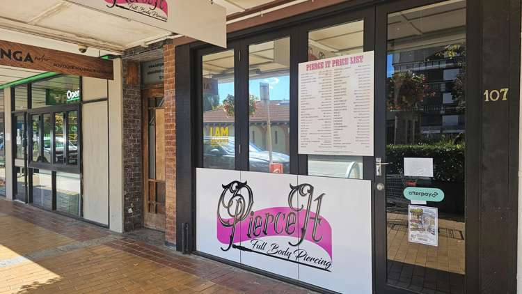 1/101 Russell Street North_0