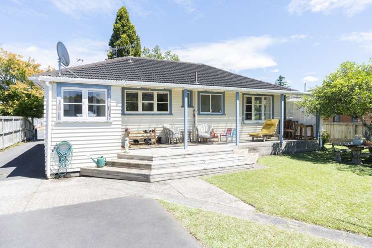 83 Montgomery Crescent Bader_20