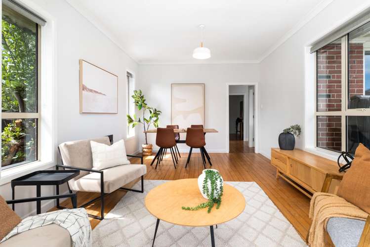 23 Coronation Street_5