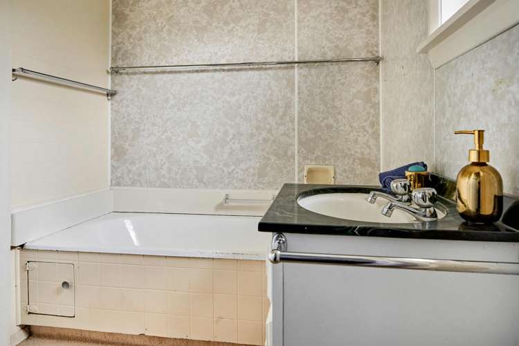 185 Taita Drive Avalon_10