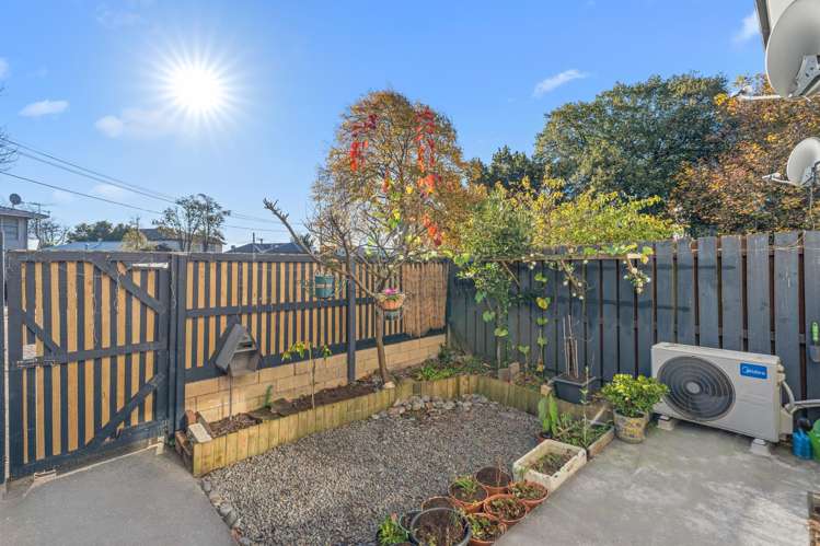 4/14 Church Square Addington_13