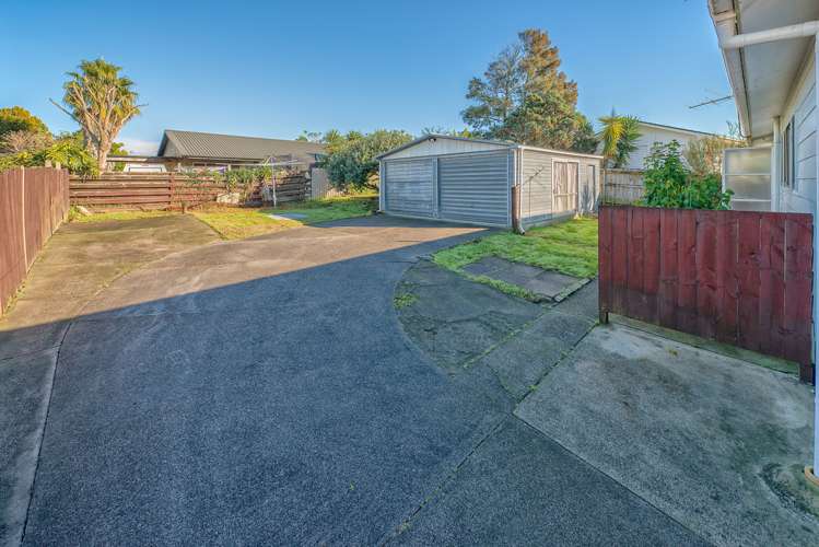 16 Hoturoa Place Manurewa_13