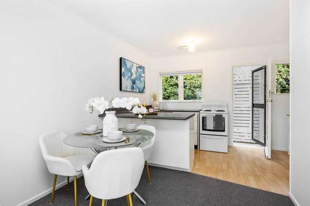 2/30 Halston Road Mount Eden_3