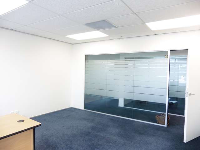 Suite 3/L3/95 Hurstmere Road Takapuna_3