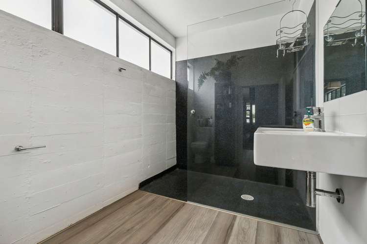 18/125 Thorndon Quay Pipitea_10