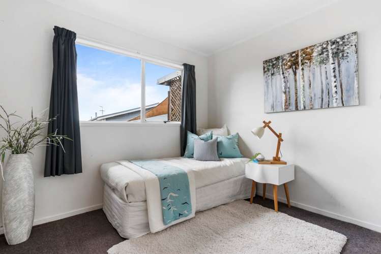 2/174 Birkdale Road Birkdale_7