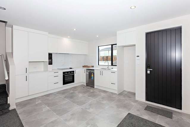 16B Bolton Place Otara_1