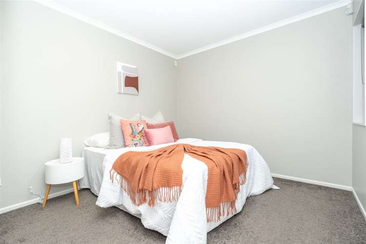 8 Pointon Glade Grandview Heights_21