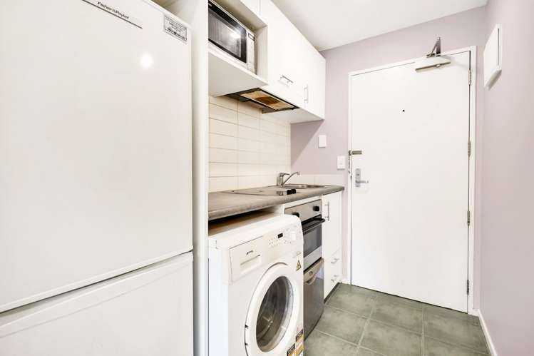 7N/23 Emily Place 10015_5