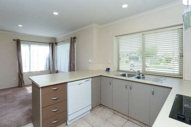 8 Forbury Way Taradale_1