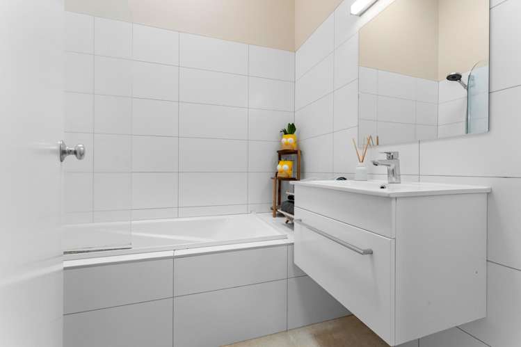 52B/130 Great South Road Epsom_15