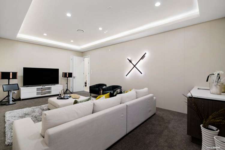 5 Otaota Way Flat Bush_7