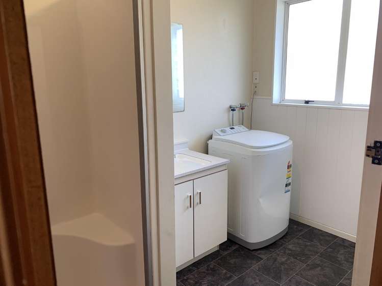 2/152 Earn Street Appleby_6