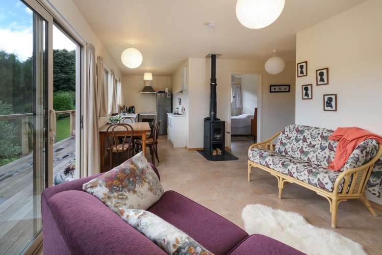 5 Waikana Street Broad Bay_4