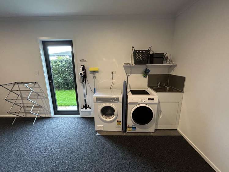 1E/23 Hibiscus Avenue Hamilton Lake_11