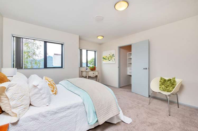 7 Roberts Road Te Atatu South_13