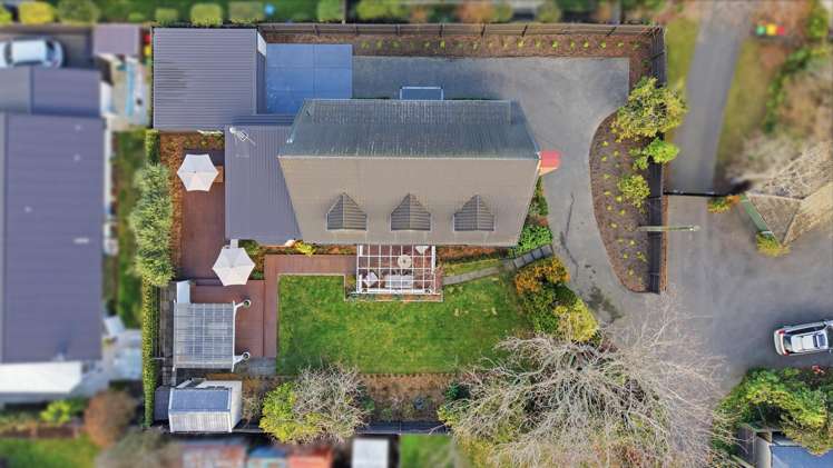 342 Ilam Road Bryndwr_32