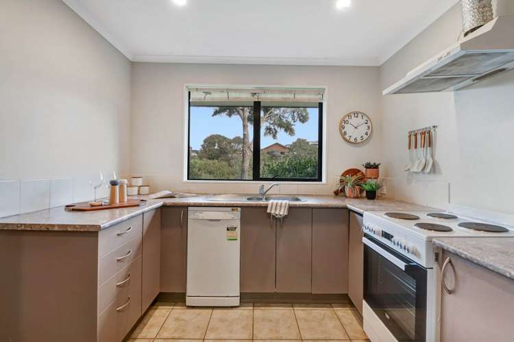 42 Savoy Road Orewa_9