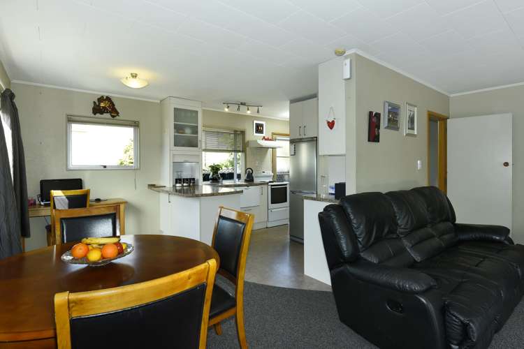 5 Jellicoe Avenue Stoke_7