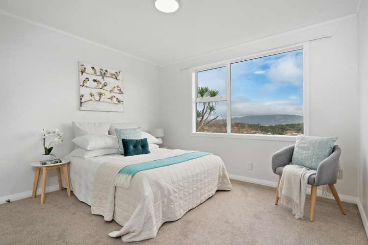 8 Penguin Grove Waitangirua_7