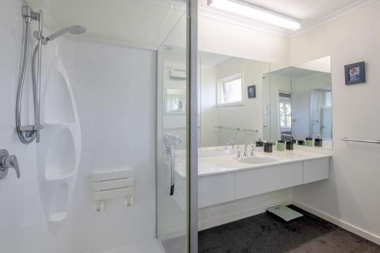 19 Hurunui Street Cracroft_15