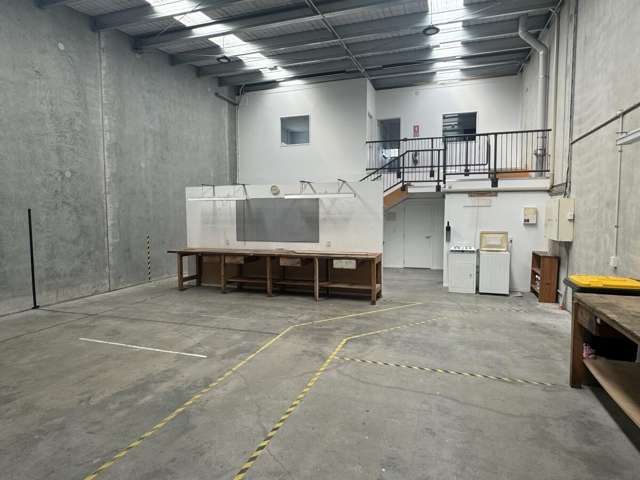 Unit 8, 18 Taurus Place Bromley_3