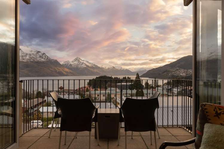 5/12 Dublin Street Queenstown_5