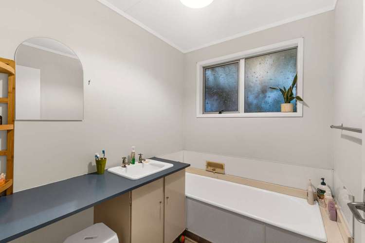 42 Omata Road Marfell_22