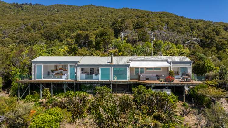 566 Moetapu Bay Road Anakiwa and Surrounds_3