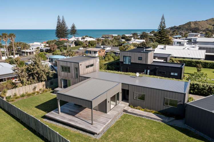 17 Beach Cove Wainui_27
