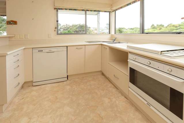 2 Logan Lane Stanmore Bay_3