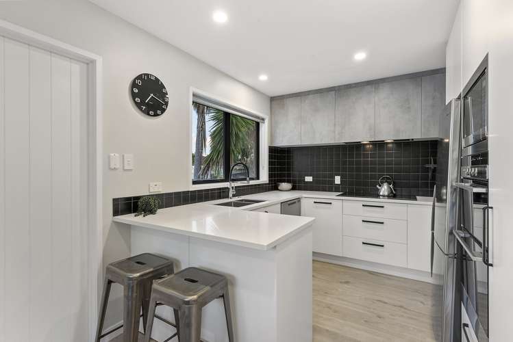 5 Everingham Place Sunnyhills_9