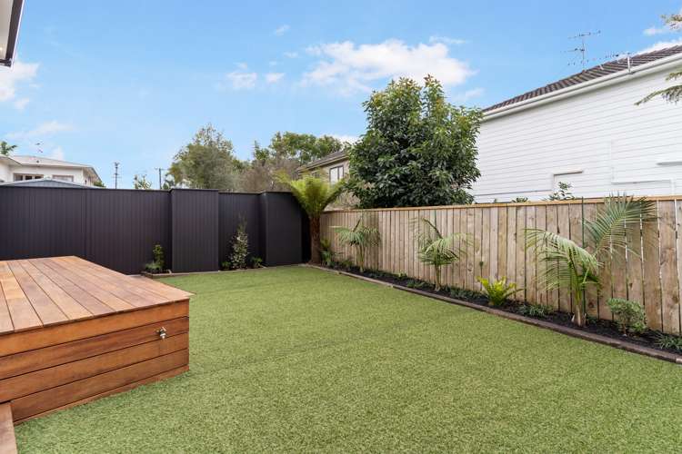 1/4 Whitworth Road Mount Eden_14